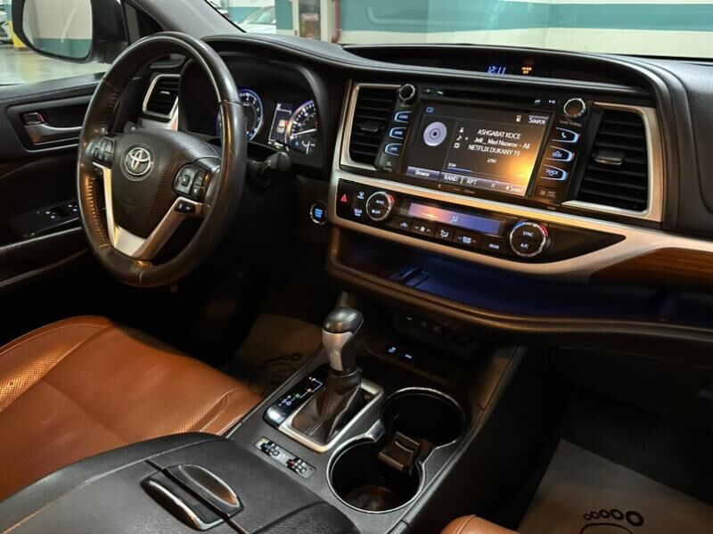 Toyota Highlander 2019 - 645 000 TMT - Aşgabat - img 8