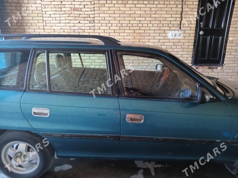 Opel Astra 1993 - 33 000 TMT - Дянев - img 3