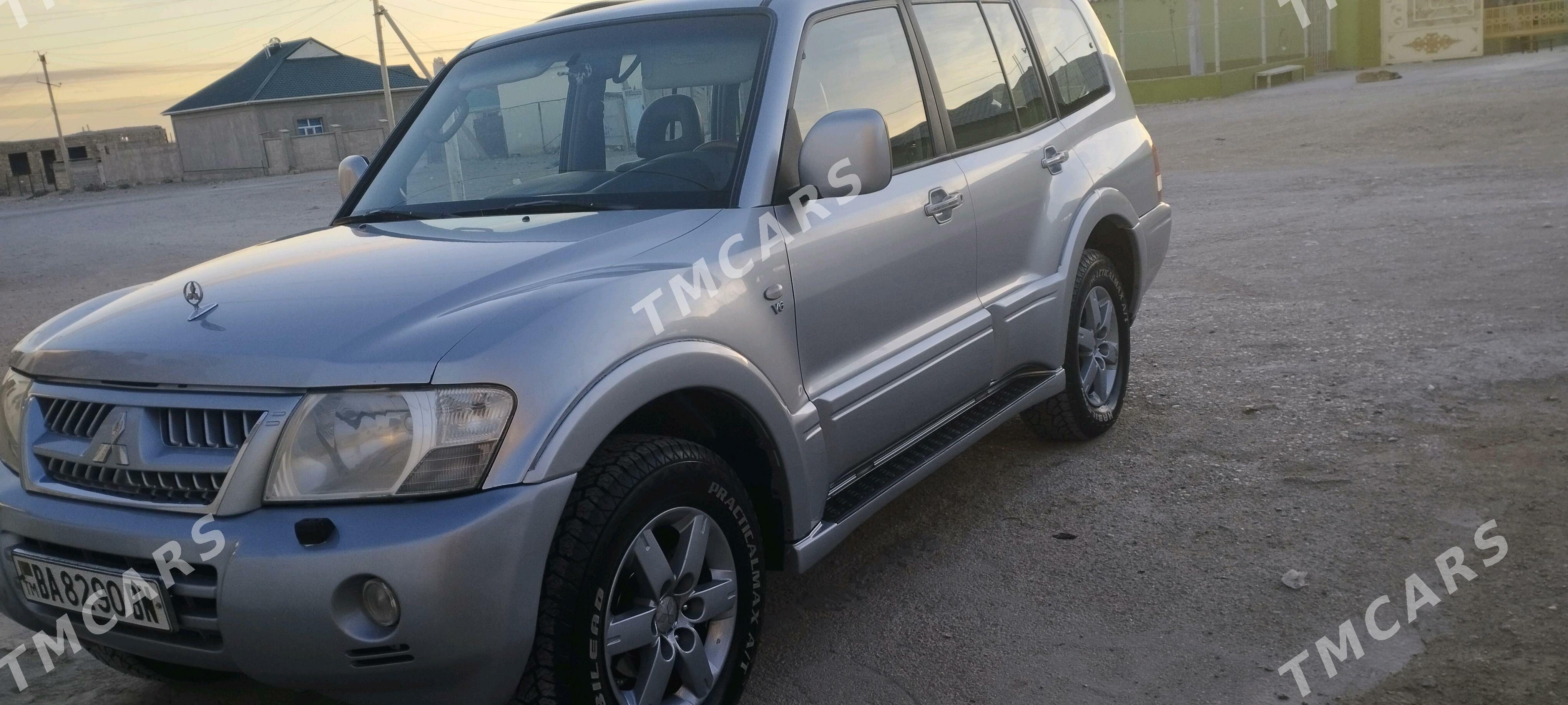 Mitsubishi Pajero 2004 - 135 000 TMT - Balkanabat - img 3