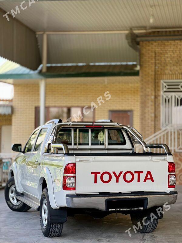 Toyota Hilux 2012 - 258 000 TMT - Mary - img 4