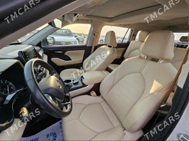 Toyota Highlander 2021 - 625 000 TMT - Мары - img 4