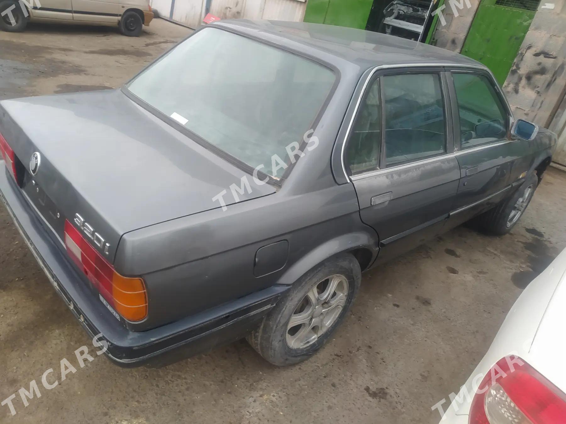 BMW 320 1998 - 10 000 TMT - Дашогуз - img 2