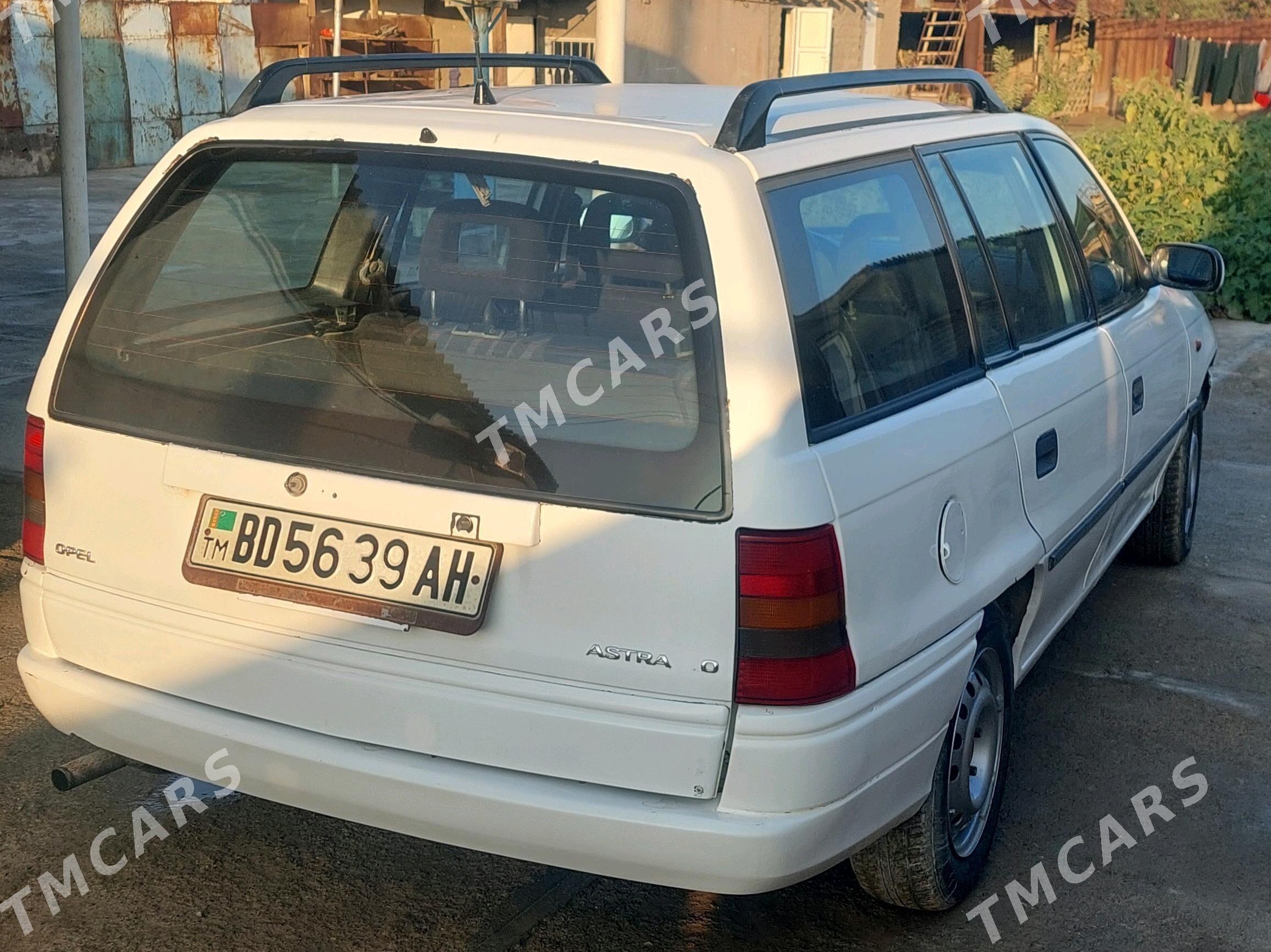 Opel Astra 1995 - 38 000 TMT - Яшлык - img 4