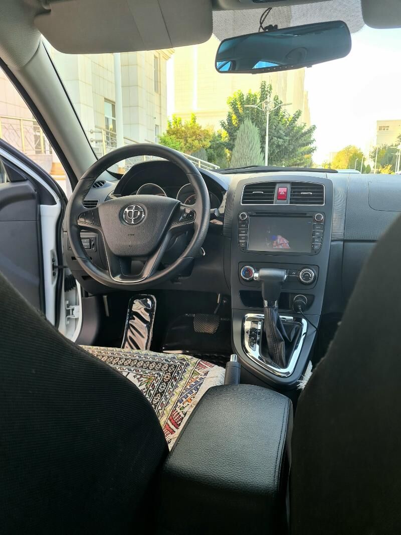 Toyota Corolla 2019 - 135 000 TMT - Aşgabat - img 6