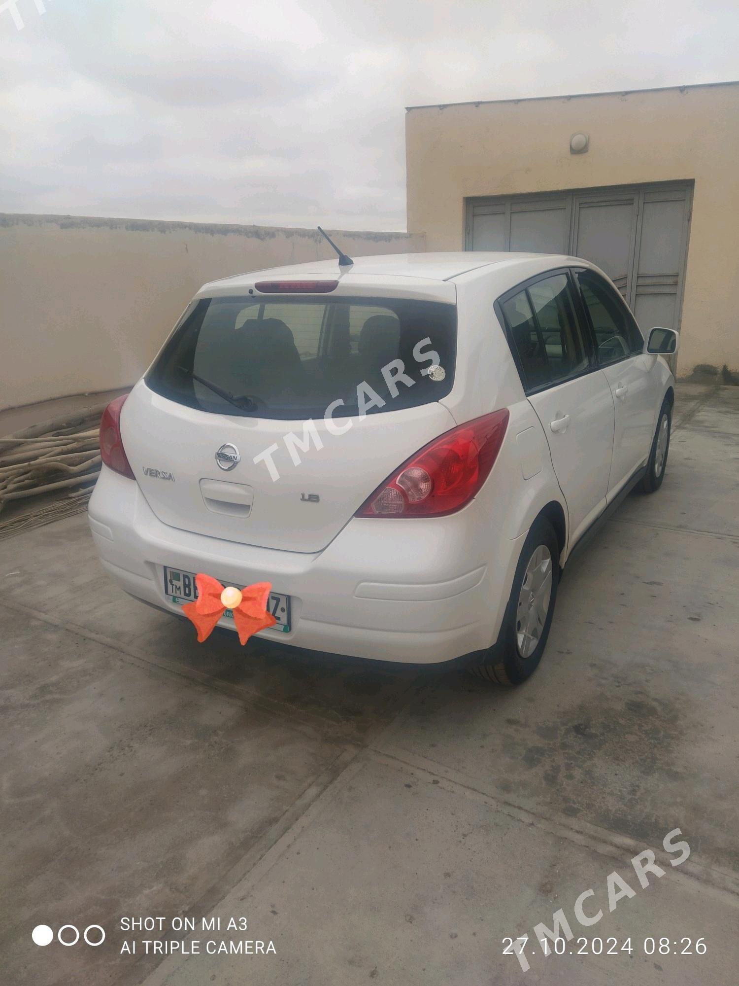 Nissan Versa 2011 - 90 000 TMT - Дашогуз - img 3