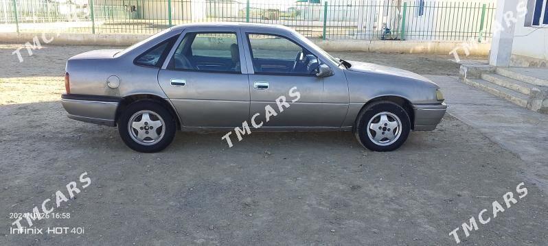 Opel Vectra 1990 - 20 000 TMT - Gyzylarbat - img 5