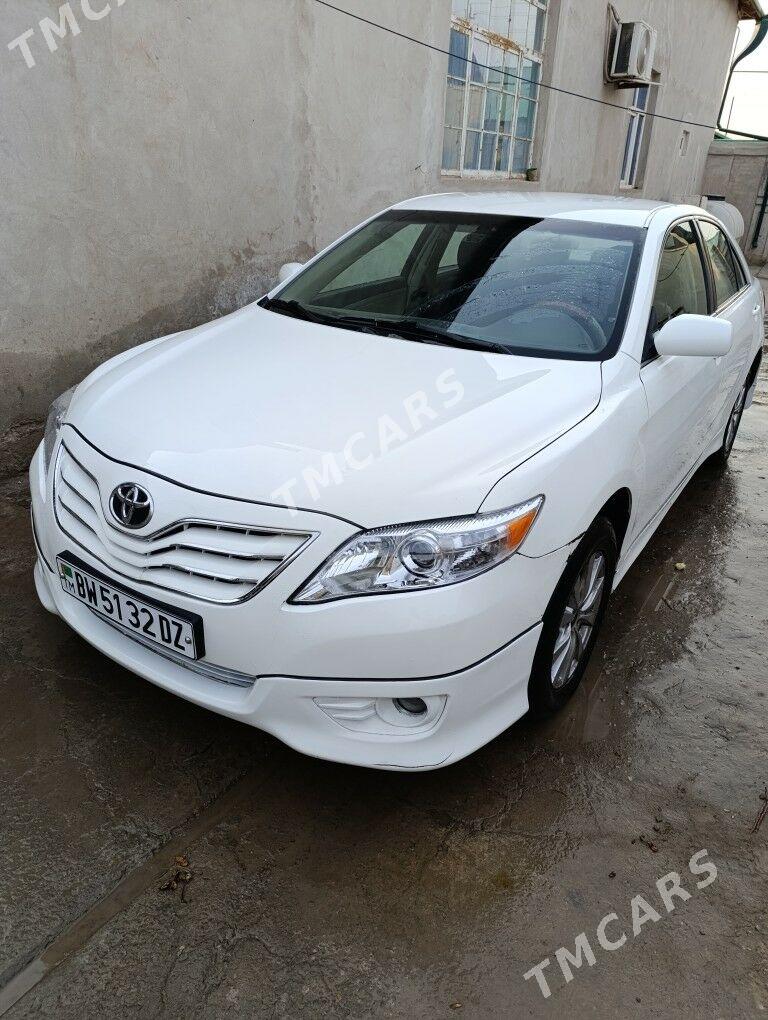 Toyota Camry 2011 - 145 000 TMT - Şabat etr. - img 6