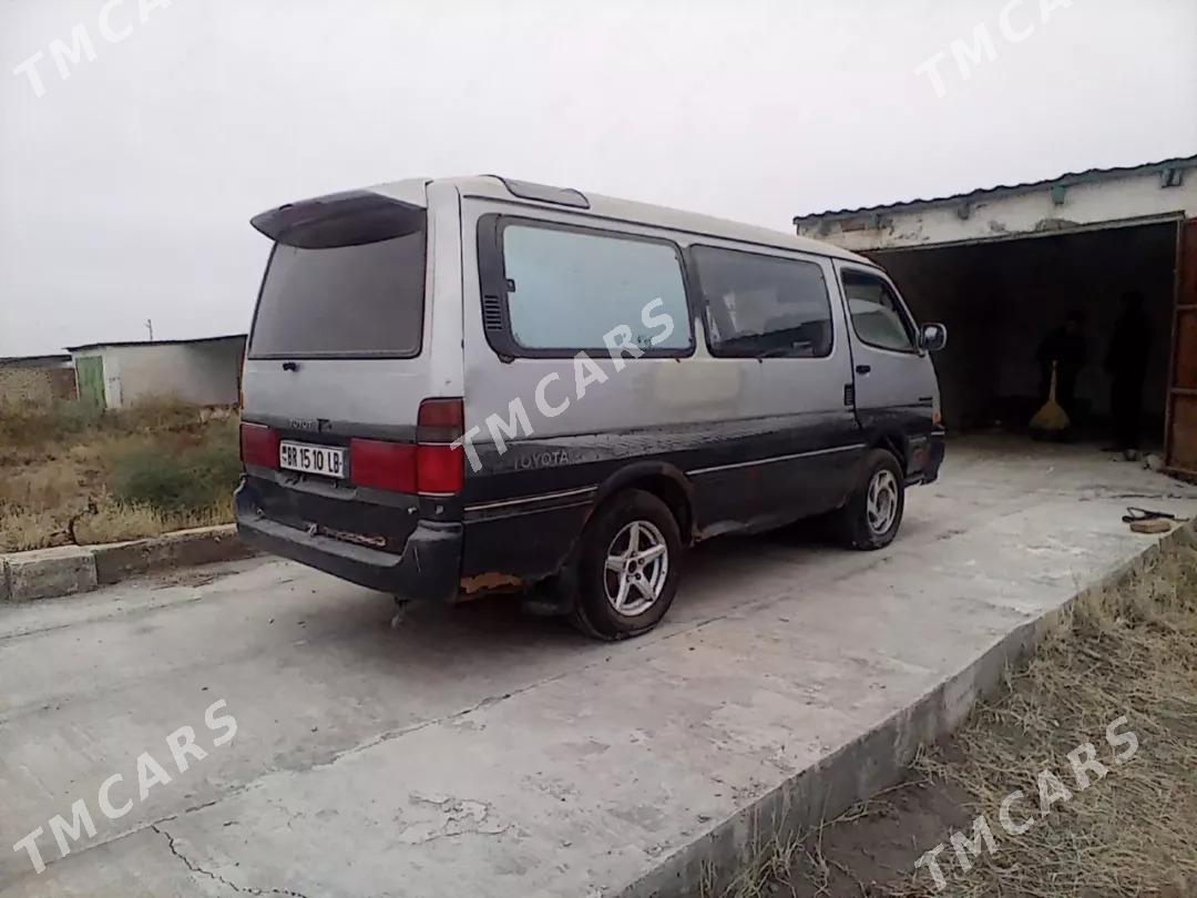 Toyota Hiace 1994 - 35 000 TMT - Гарабекевюл - img 6