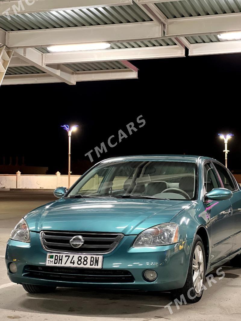 Nissan Altima 2002 - 70 000 TMT - Балканабат - img 3