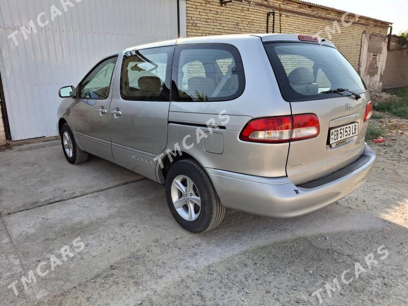 Toyota Sienna 2002 - 162 000 TMT - Дянев - img 3