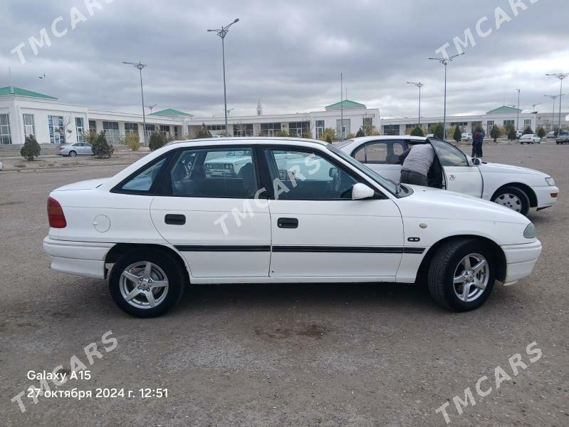 Opel Astra 1993 - 39 000 TMT - Türkmenbaşy etr. - img 2