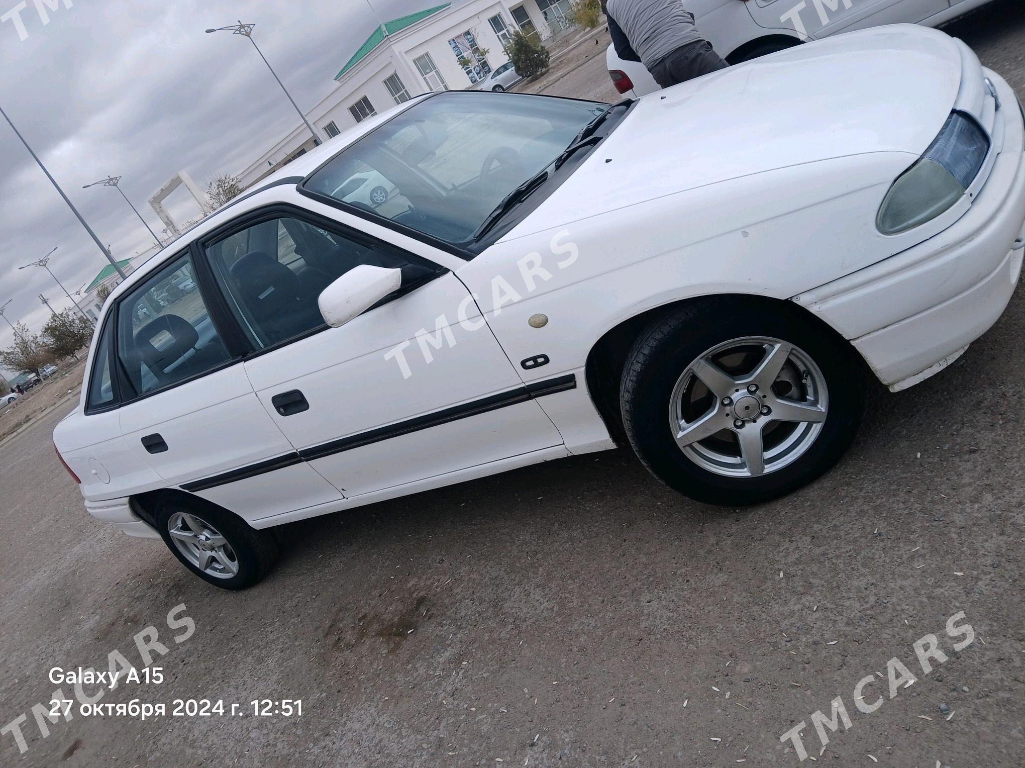 Opel Astra 1993 - 39 000 TMT - Türkmenbaşy etr. - img 5