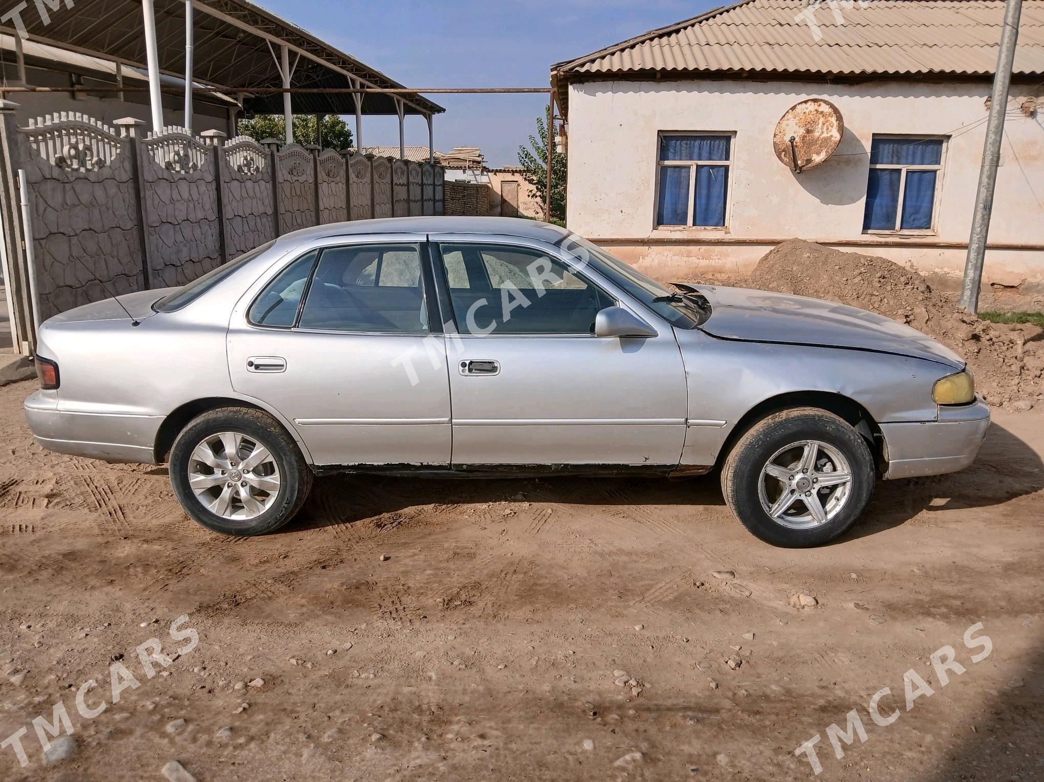 Toyota Camry 1994 - 50 000 TMT - Oguz han - img 2