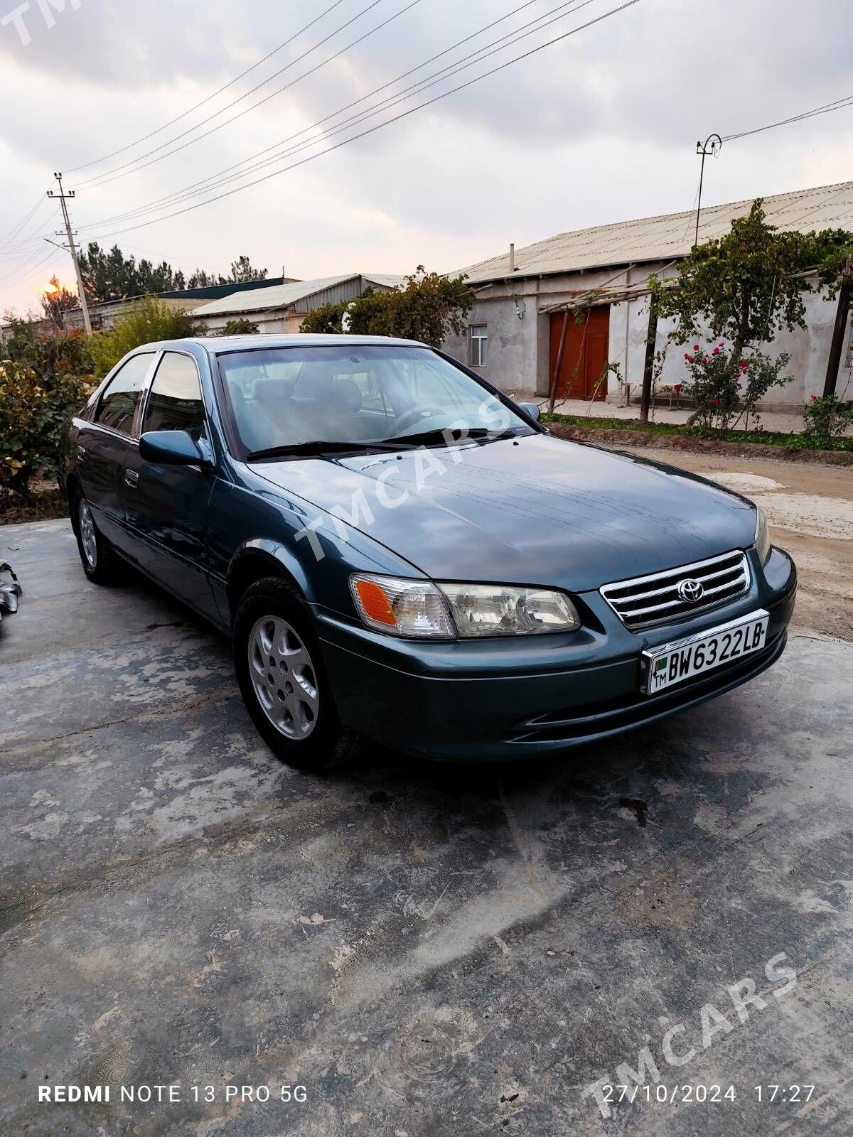 Toyota Camry 2000 - 150 000 TMT - Çärjew - img 2