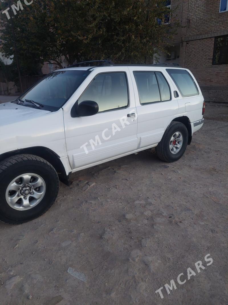 Nissan Pathfinder 1998 - 60 000 TMT - Дашогуз - img 6