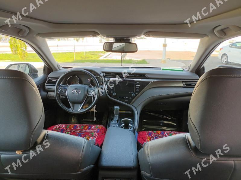 Toyota Camry 2019 - 565 000 TMT - Aşgabat - img 9