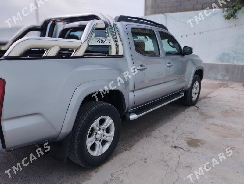 Toyota Tacoma 2018 - 390 000 TMT - Garadamak - img 4