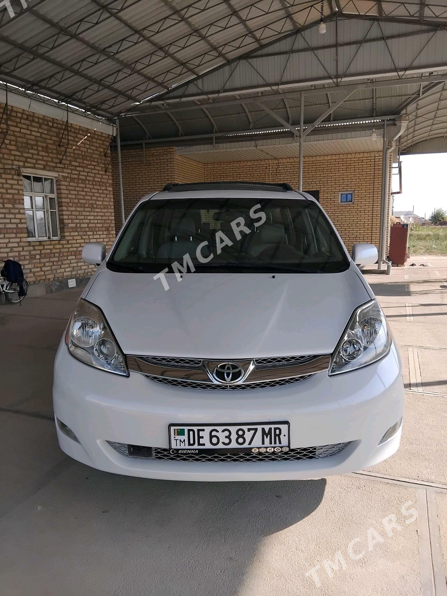 Toyota Sienna 2006 - 210 000 TMT - Ёлётен - img 4