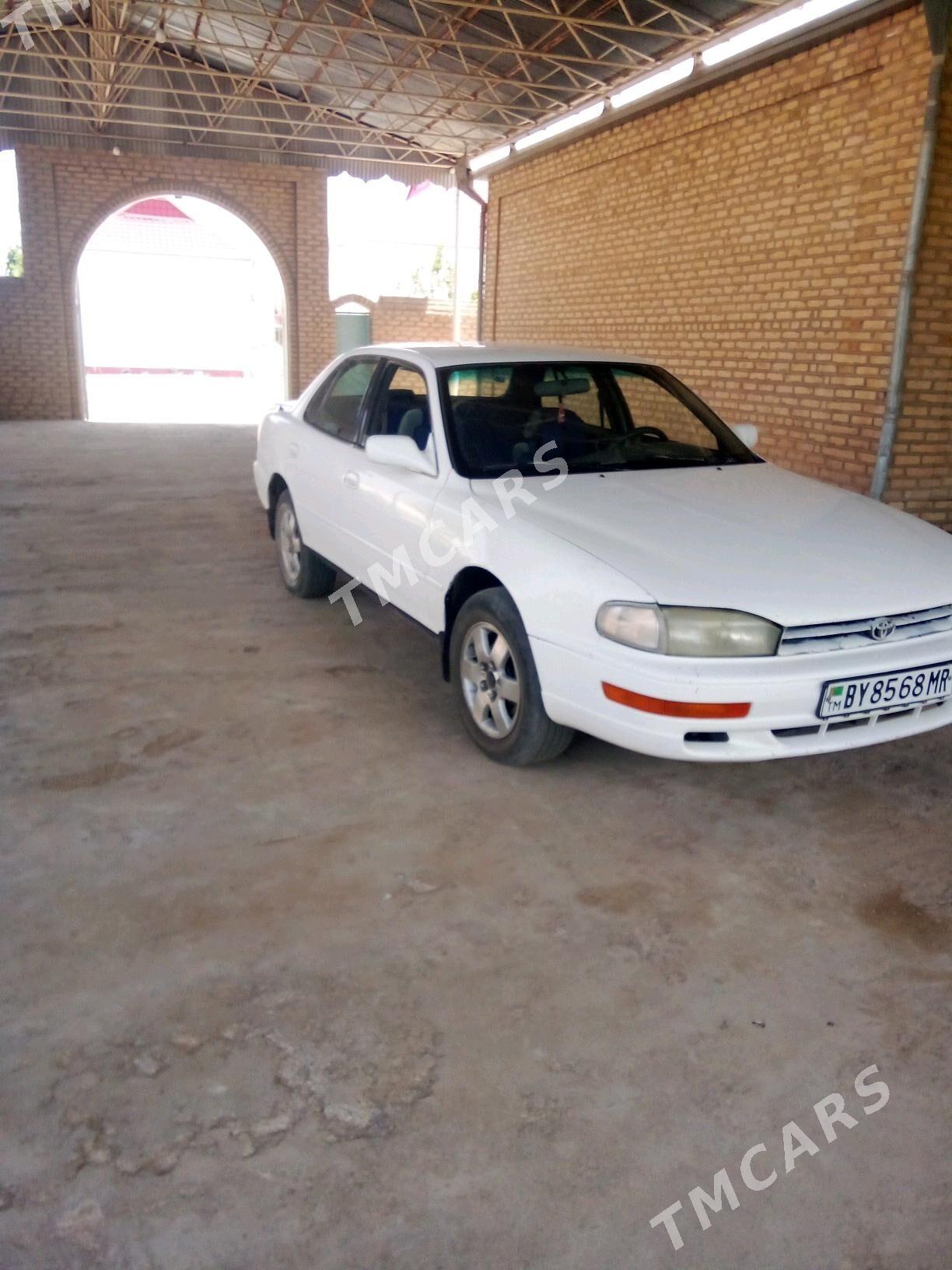 Toyota Camry 1994 - 70 000 TMT - Векильбазар - img 2