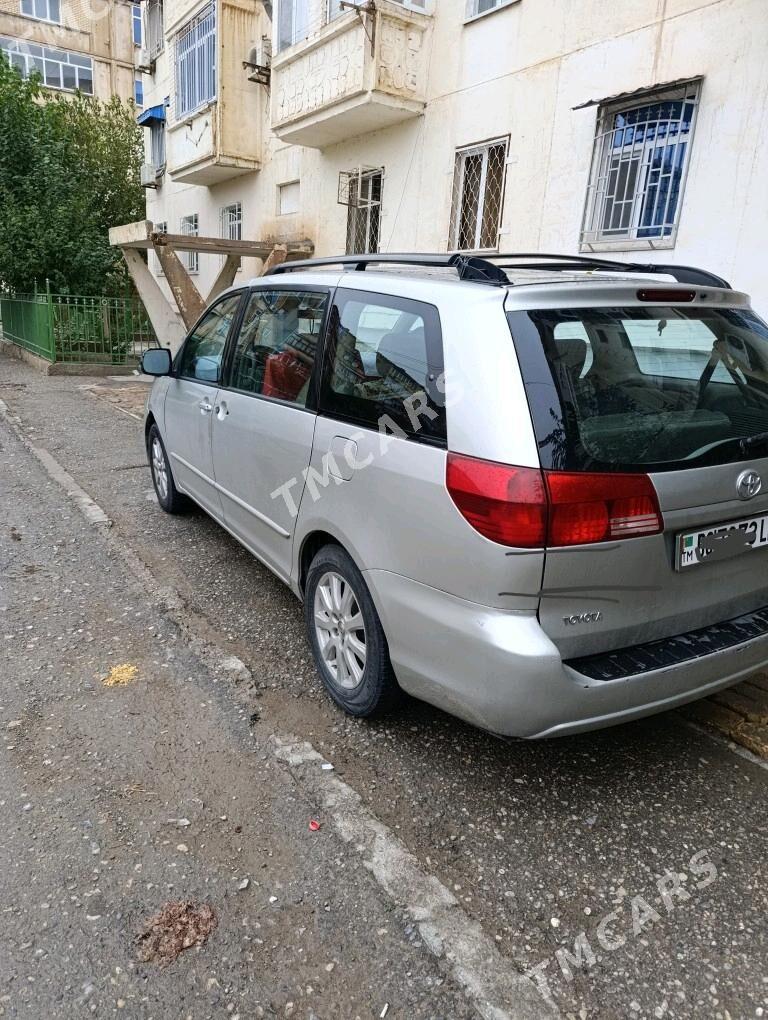 Toyota Sienna 2004 - 170 000 TMT - Türkmenabat - img 3