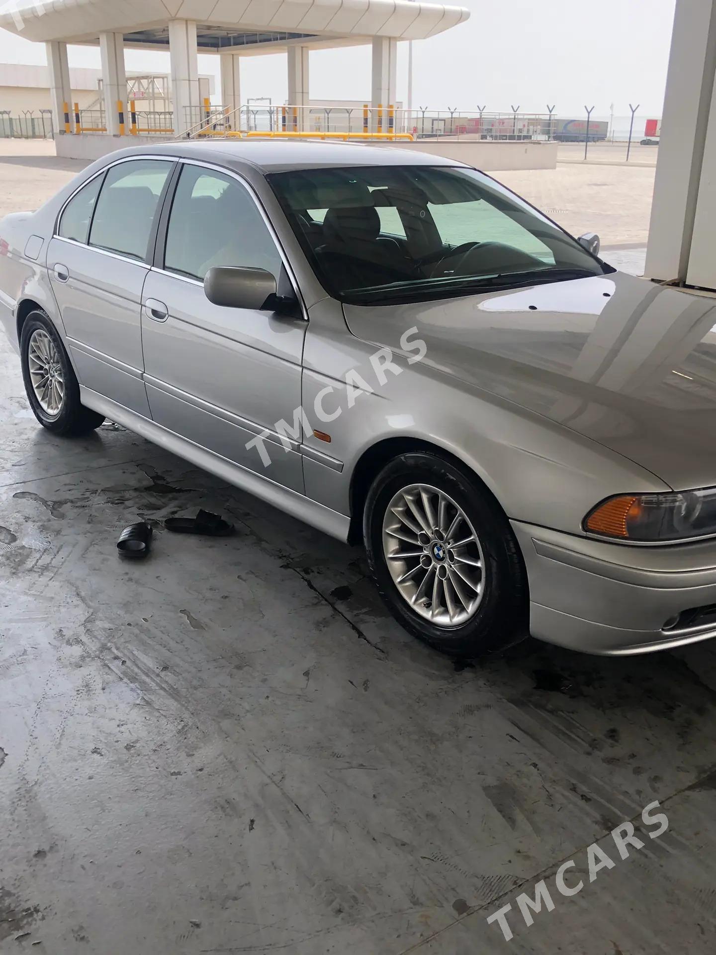 BMW E39 2002 - 100 000 TMT - Туркменбаши - img 9