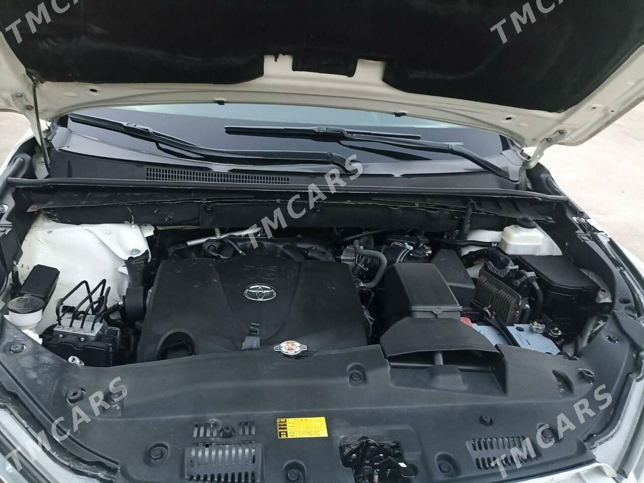 Toyota Highlander 2018 - 450 000 TMT - Aşgabat - img 9