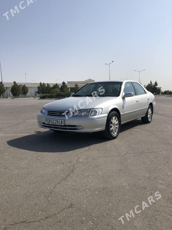 Toyota Camry 2001 - 135 000 TMT - Дянев - img 7