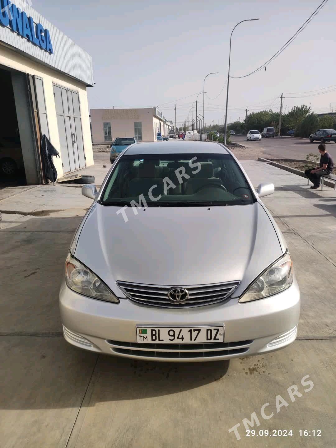 Toyota Camry 2002 - 150 000 TMT - Дашогуз - img 4