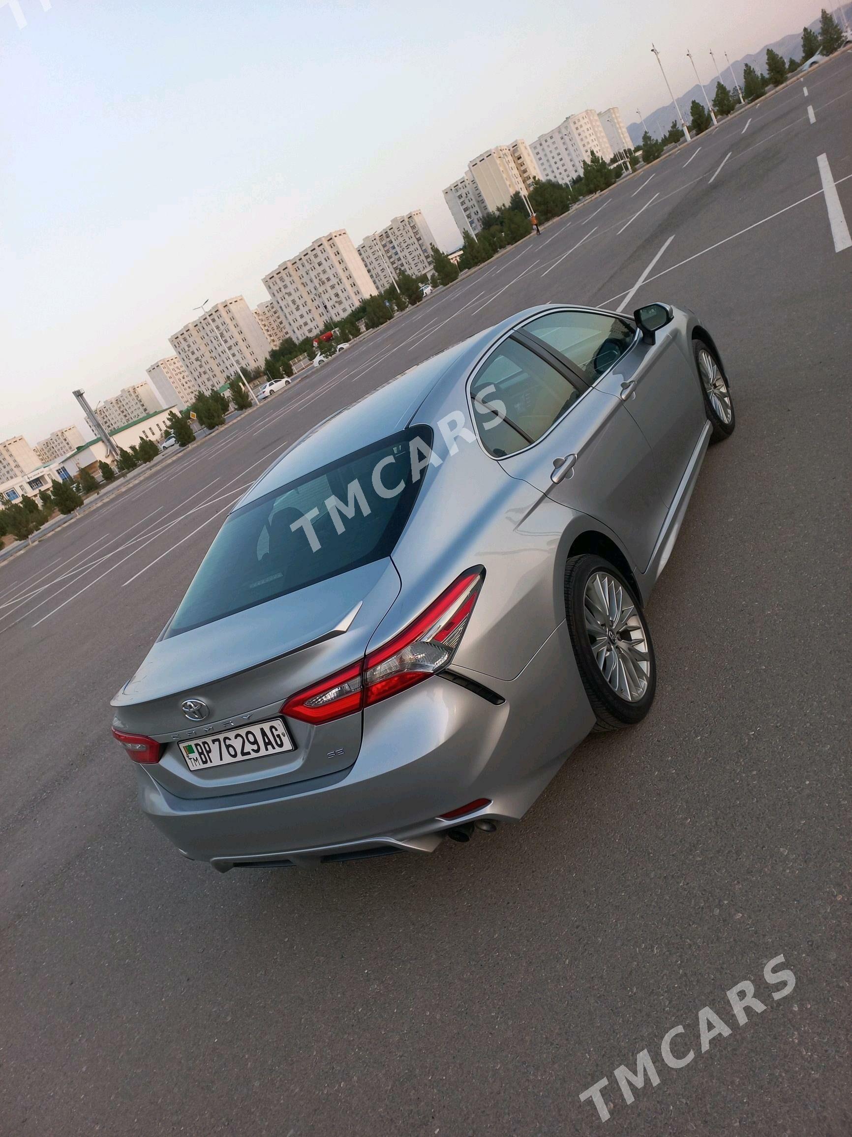 Toyota Camry 2018 - 300 000 TMT - Ашхабад - img 4