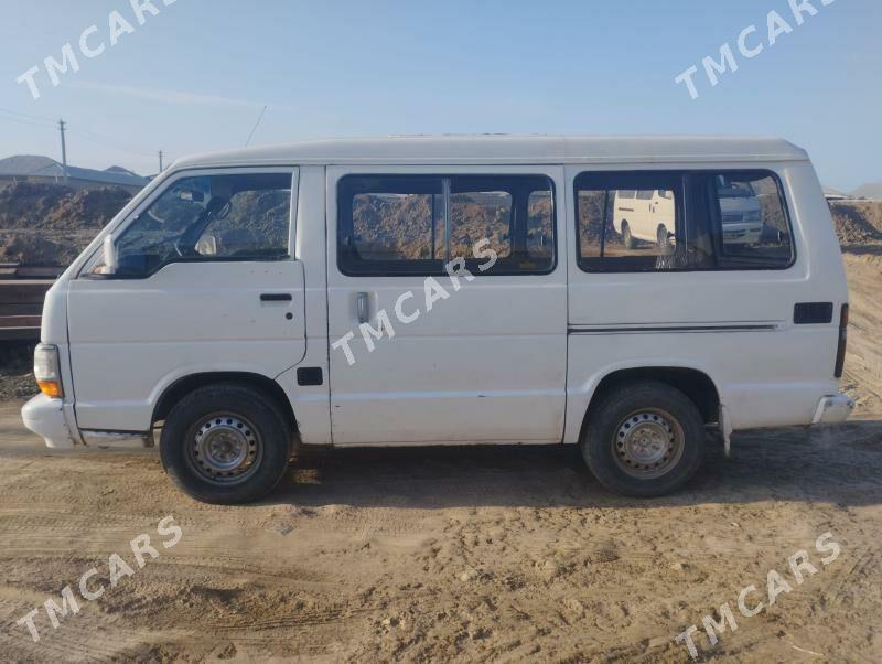 Toyota Hiace 1990 - 30 000 TMT - Векильбазар - img 2