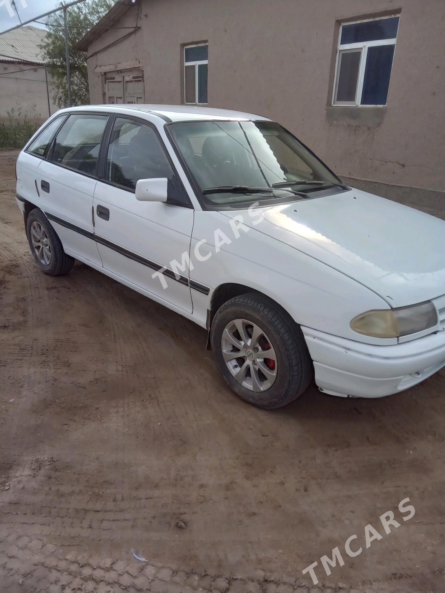 Opel Astra 1992 - 36 000 TMT - Болдумсаз - img 2