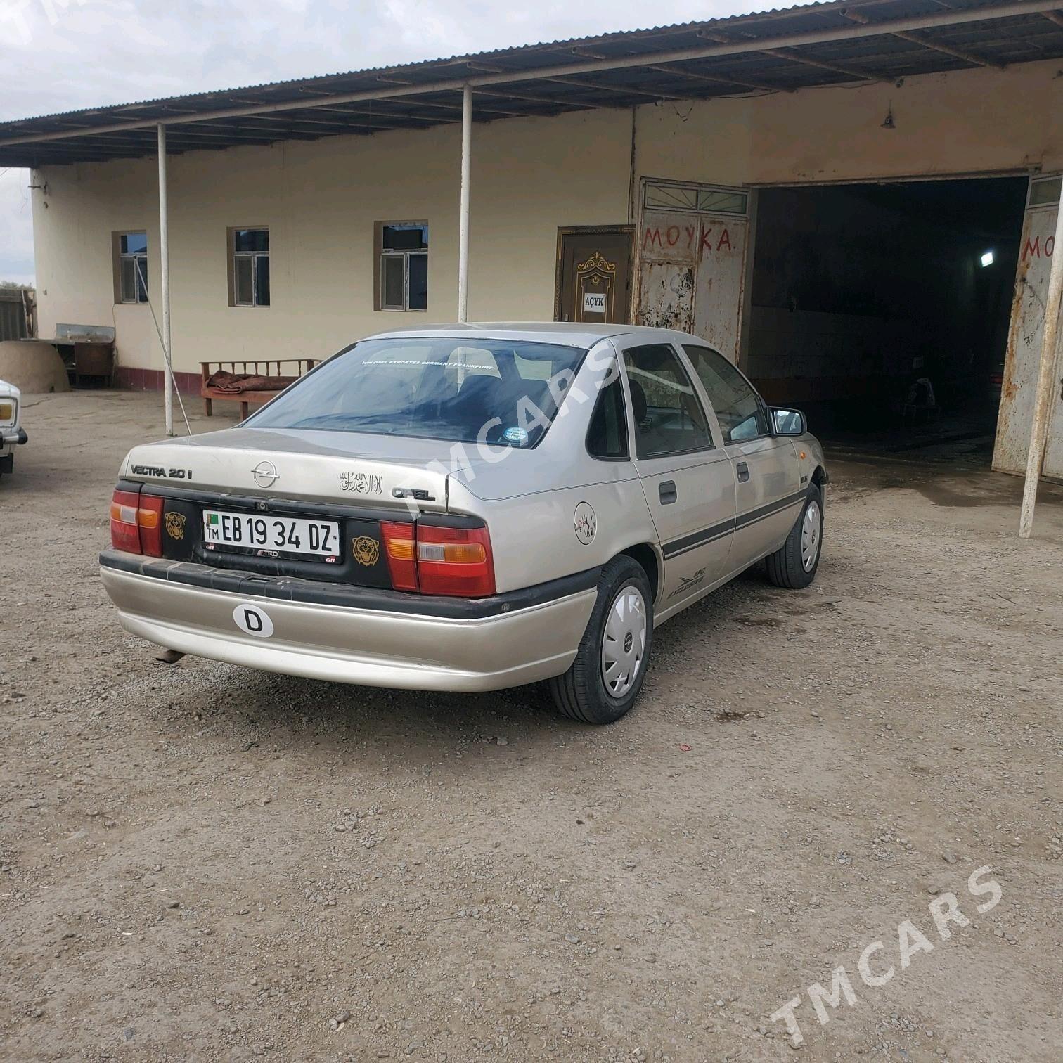 Opel Vectra 1993 - 40 000 TMT - Gubadag - img 3