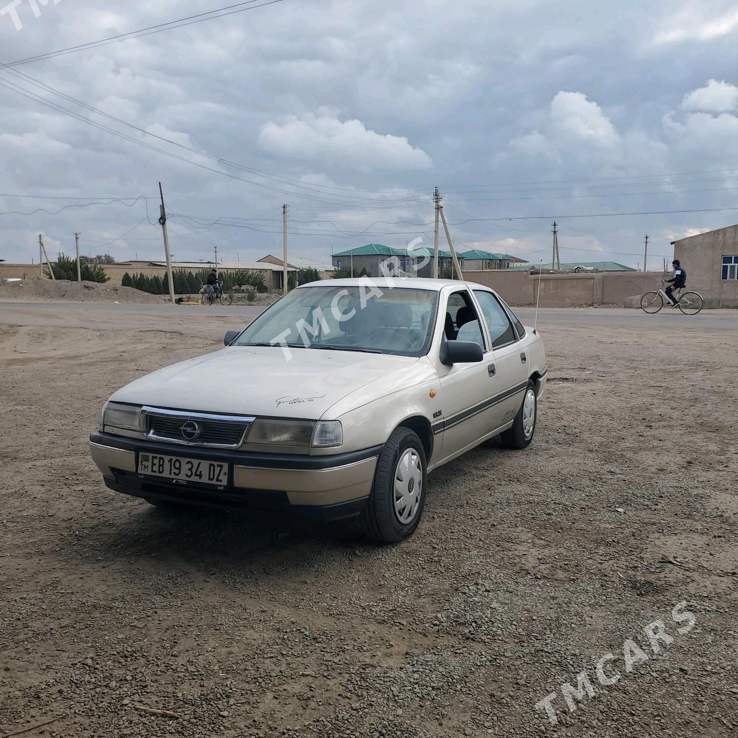 Opel Vectra 1993 - 40 000 TMT - Gubadag - img 4