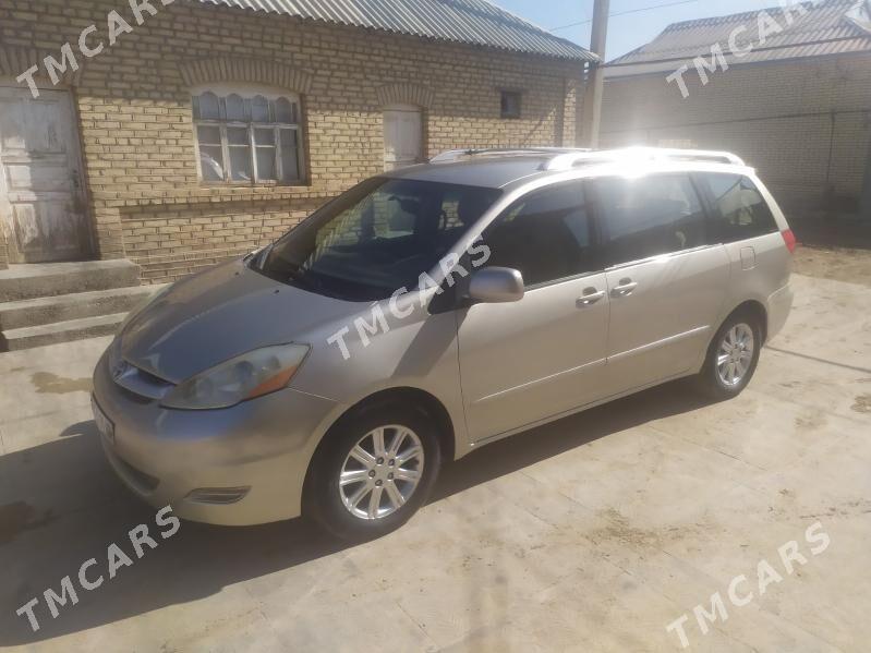 Toyota Sienna 2008 - 190 000 TMT - Mary - img 3