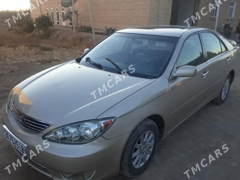 Toyota Camry 2003 - 180 000 TMT - Дянев - img 3