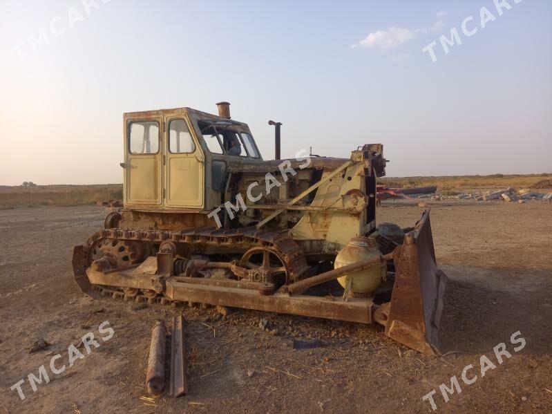 MTZ 82 1980 - 30 000 TMT - Ак-Бугдайский этрап - img 2