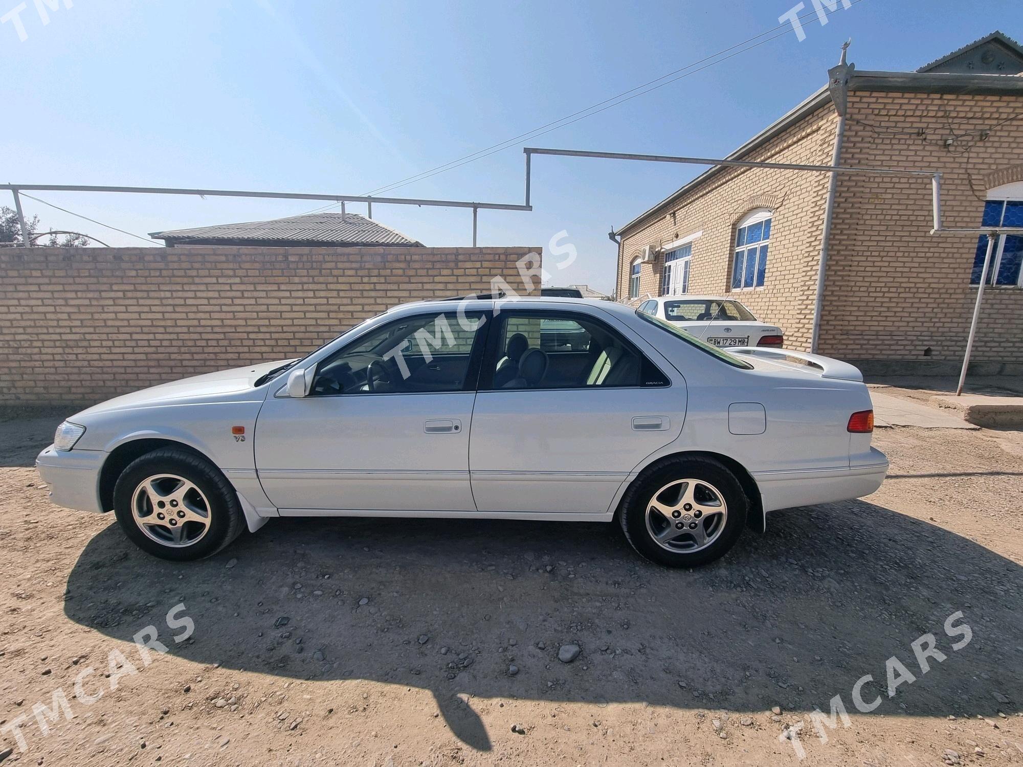 Toyota Camry 1998 - 130 000 TMT - Мары - img 2