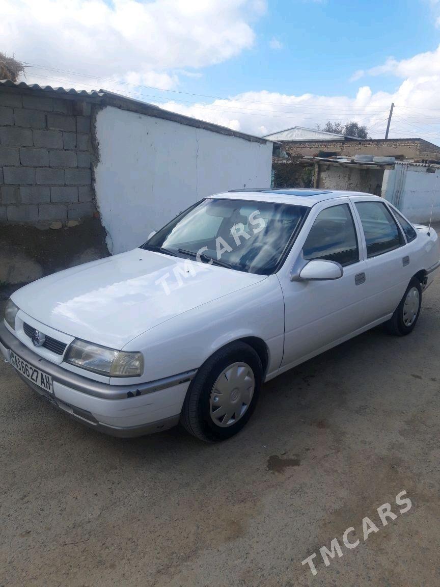 Opel Vectra 1990 - 32 000 TMT - Бахарден - img 3