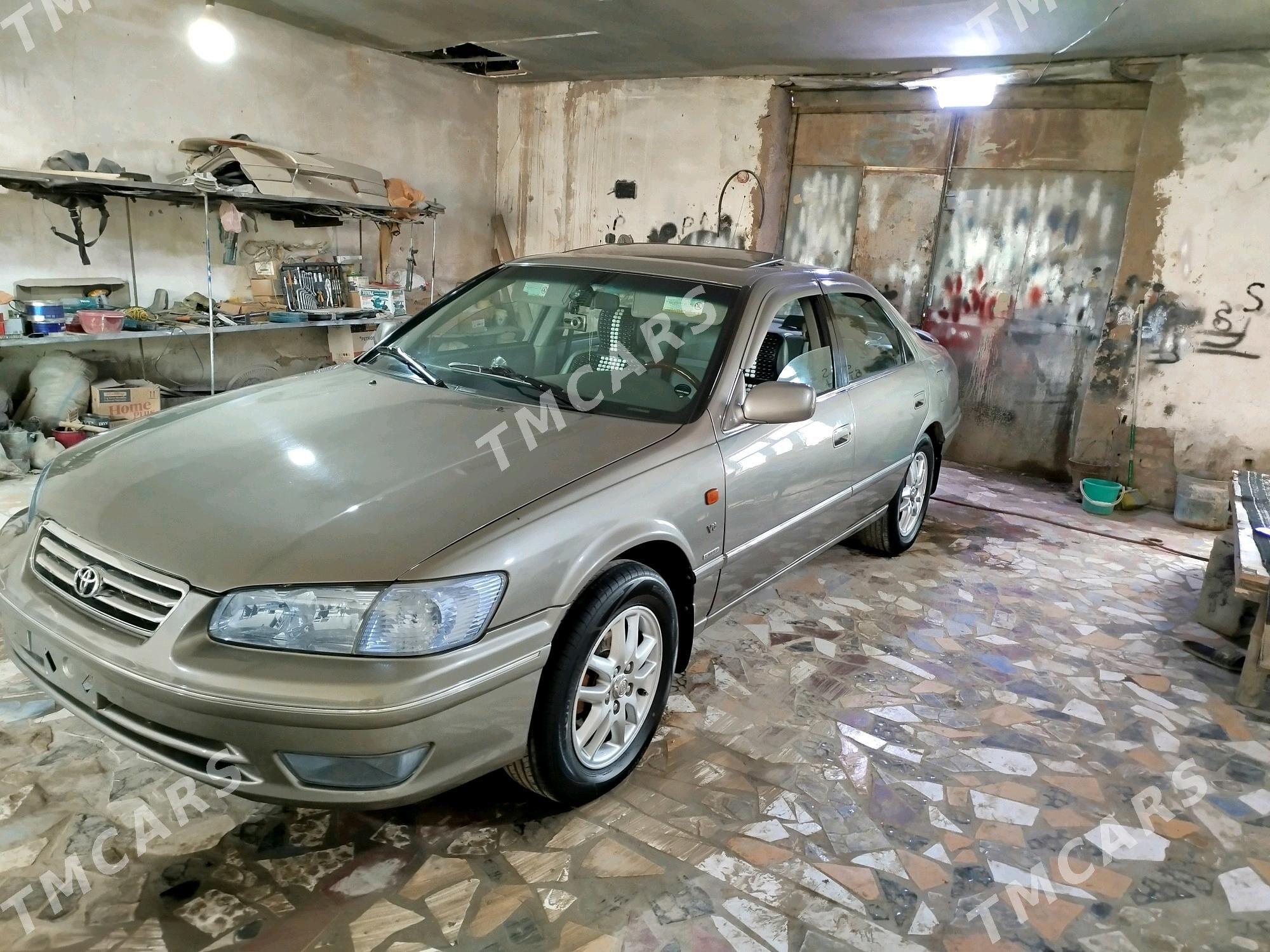 Toyota Camry 2001 - 140 000 TMT - Гурбансолтан Едже - img 2