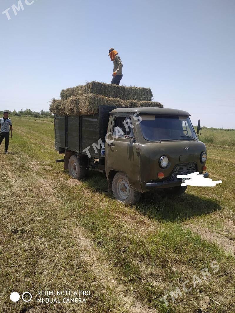 UAZ Profi 1986 - 33 000 TMT - Теджен - img 3