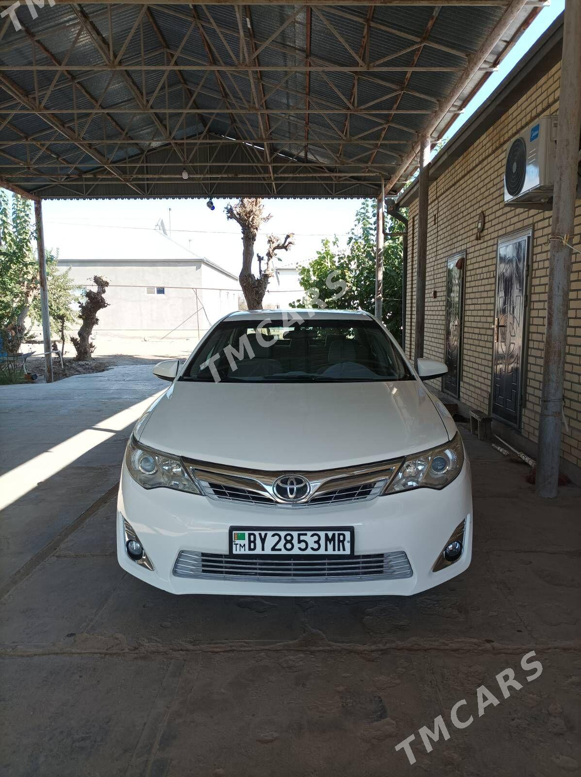 Toyota Camry 2012 - 170 000 TMT - Мургап - img 4