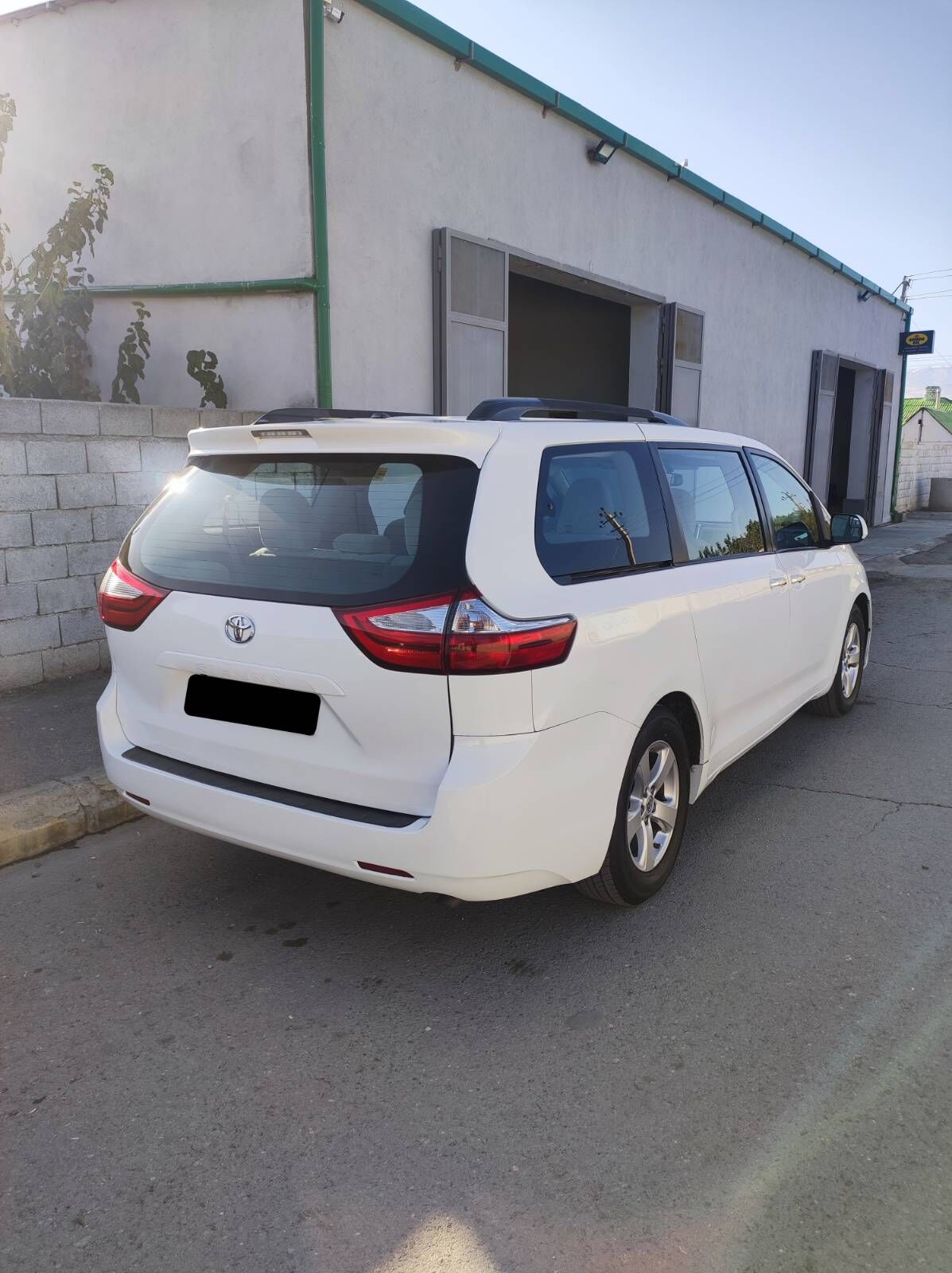 Toyota Sienna 2017 - 325 000 TMT - Herrikgala - img 2