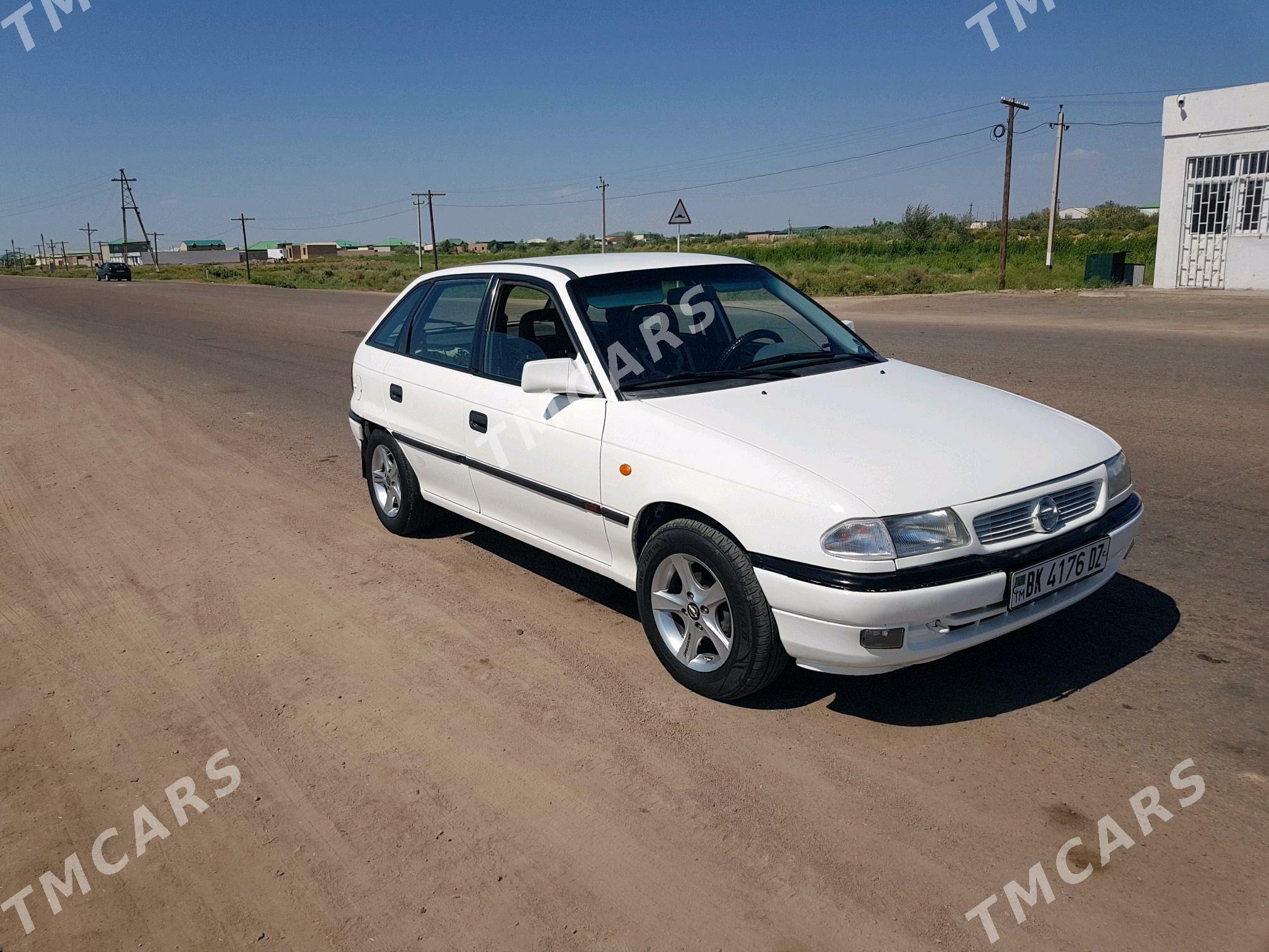 Opel Astra 1996 - 40 000 TMT - Дашогуз - img 2