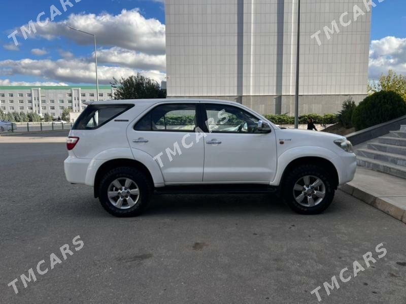 Toyota Fortuner 2011 - 275 000 TMT - Aşgabat - img 6