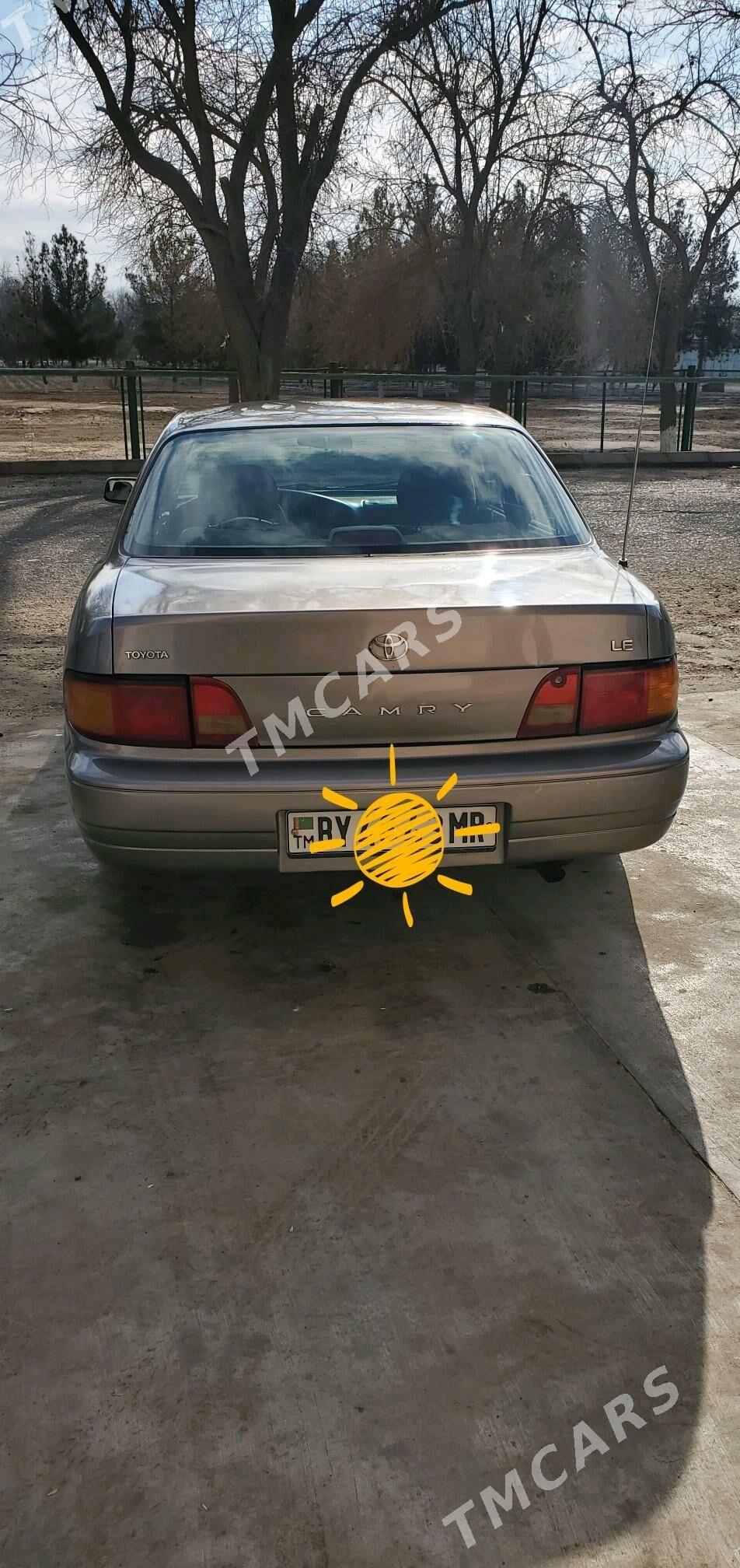 Toyota Camry 1994 - 72 000 TMT - Байрамали - img 2