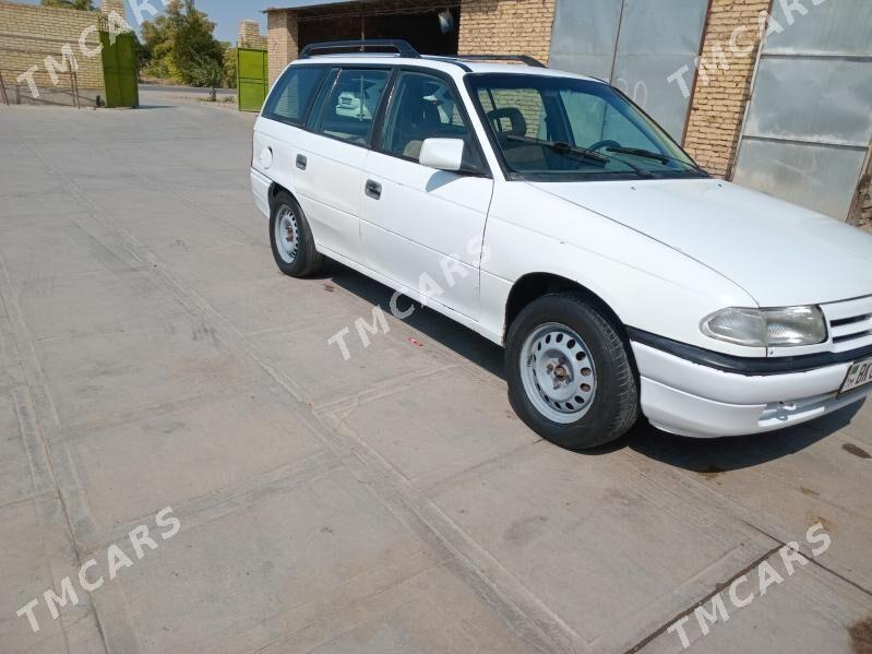 Opel Astra 1992 - 22 000 TMT - Farap - img 2