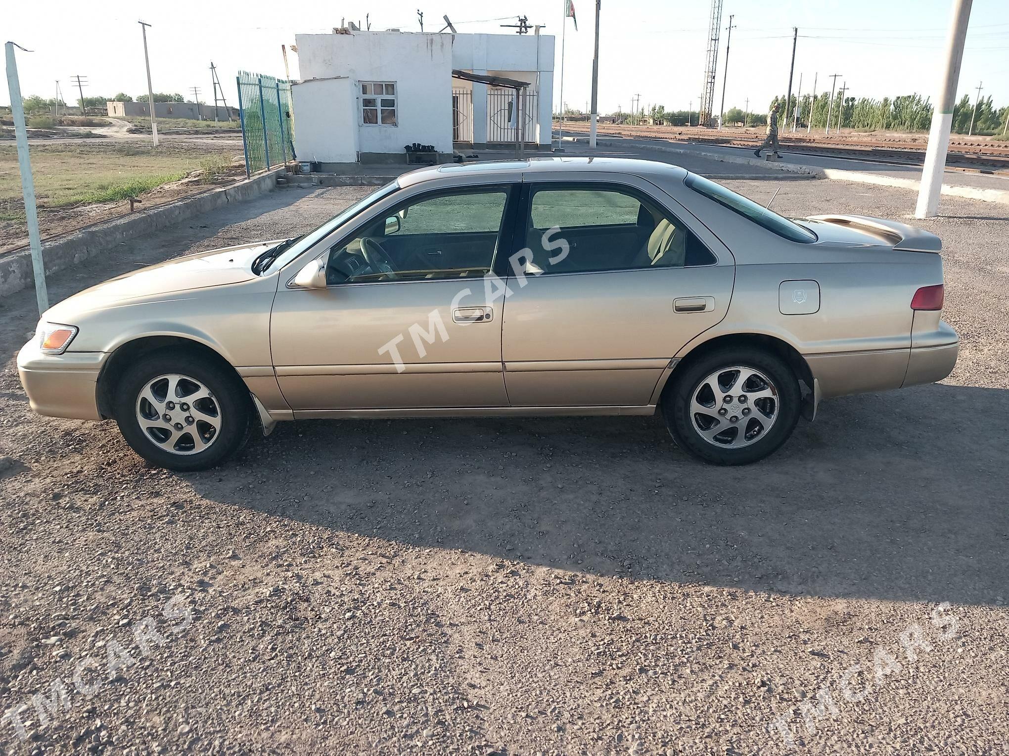 Toyota Camry 1997 - 100 000 TMT - Кёнеургенч - img 2