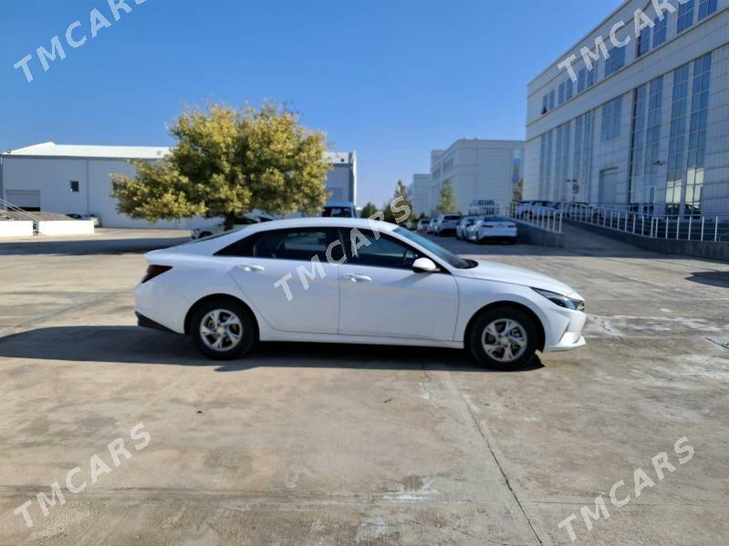 Hyundai Elantra 2022 - 500 000 TMT - 30 мкр - img 4