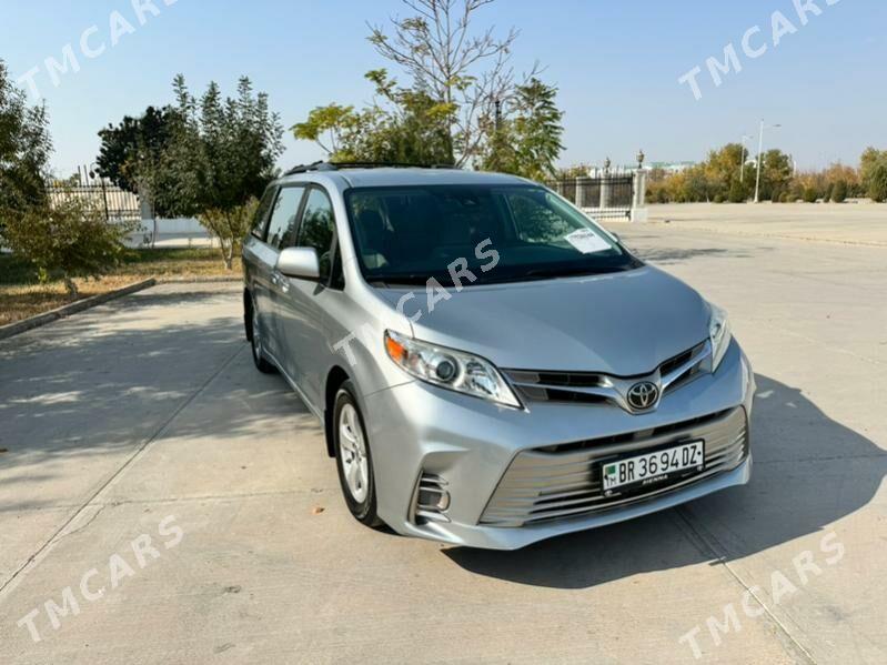 Toyota Sienna 2019 - 380 000 TMT - Daşoguz - img 4