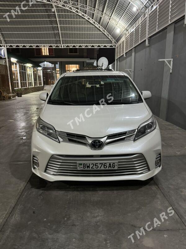 Toyota Sienna 2017 - 420 000 TMT - Aşgabat - img 7